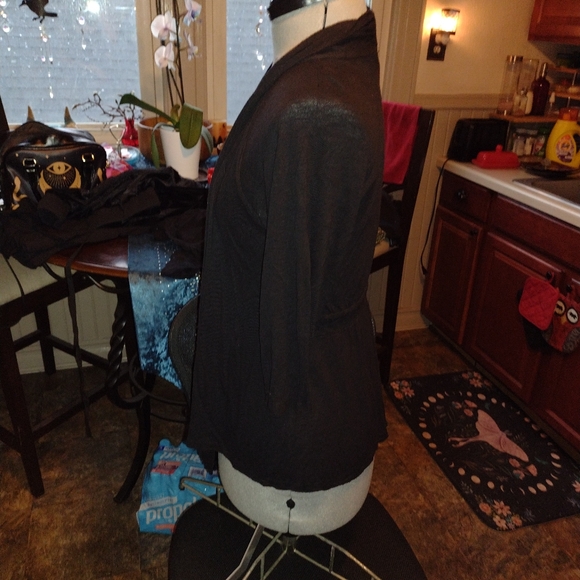 Cute black cardigan - Picture 2 of 3